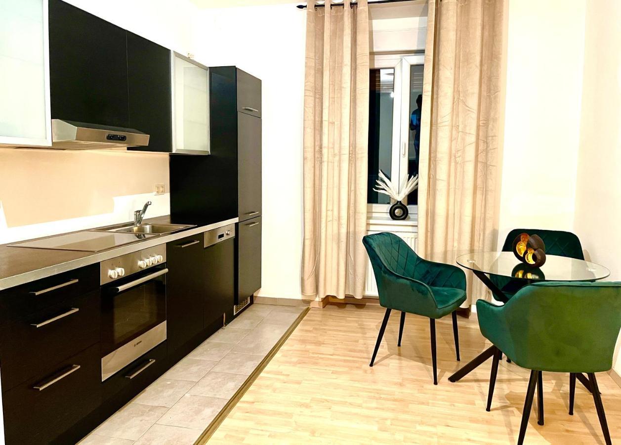 Comfy & Warm City Apartment - Self Check-In Graz Dış mekan fotoğraf